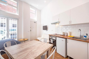 New 1 min Metro, cozy 1 bed close to Downtown, wifi A